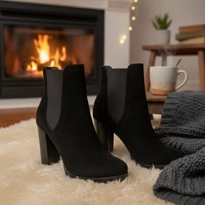 Elegant Black Ankle Boots